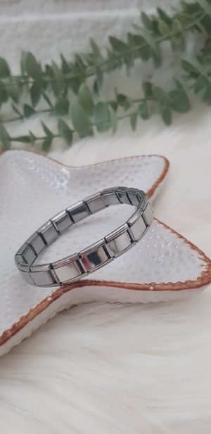 GÜMÜŞ RENKLİ NOMİ BİLEKLİK BL1003